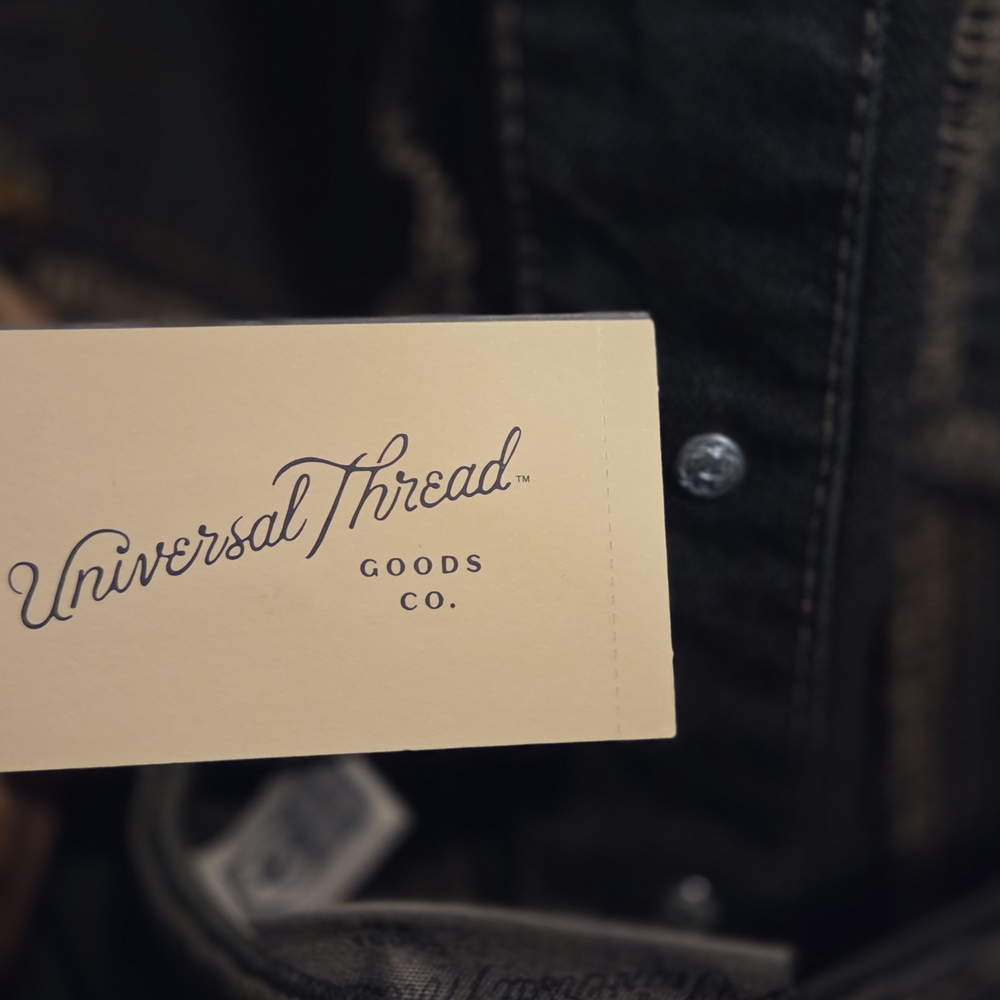 Universal Thread Black Denim Jacket NWT - image 4